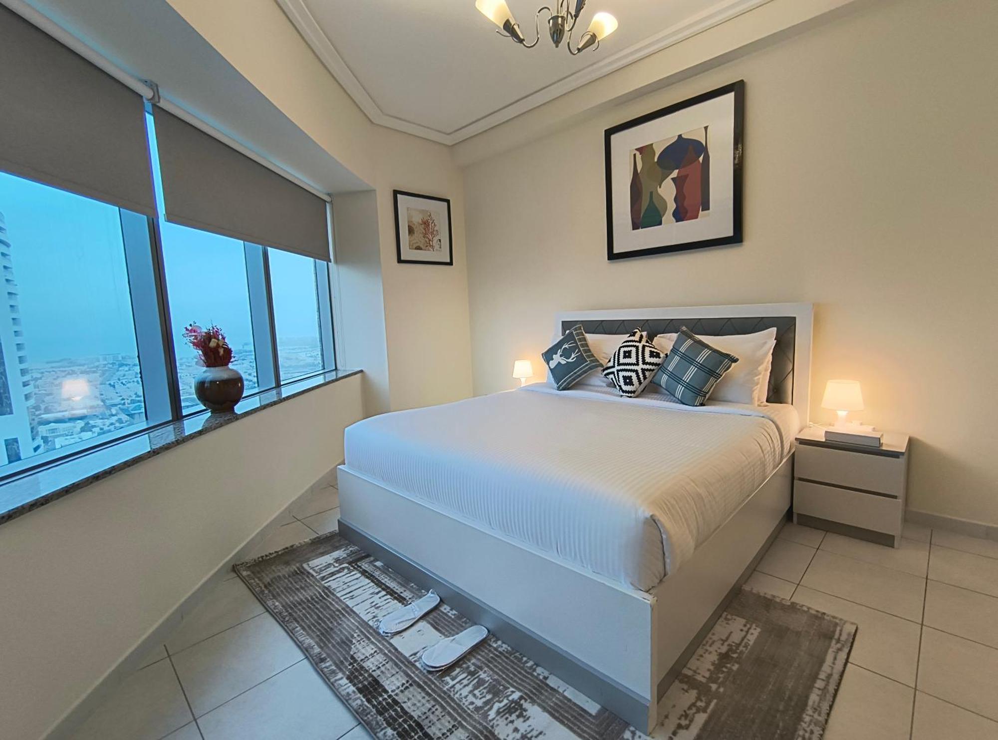 Trinity Holiday Homes - Sheikh Zayed Road Near To Financial Center Metro Station Dubái Exterior foto