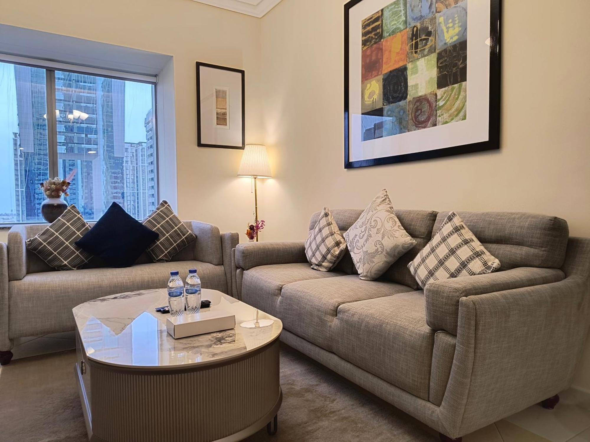 Trinity Holiday Homes - Sheikh Zayed Road Near To Financial Center Metro Station Dubái Exterior foto