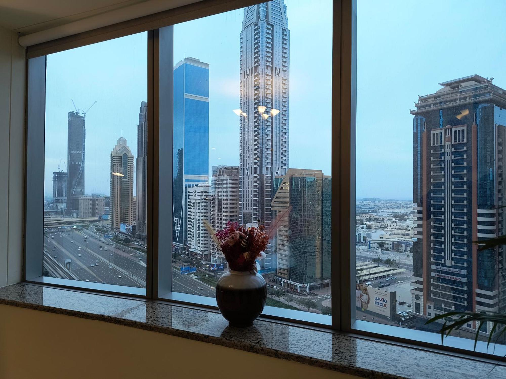 Trinity Holiday Homes - Sheikh Zayed Road Near To Financial Center Metro Station Dubái Exterior foto